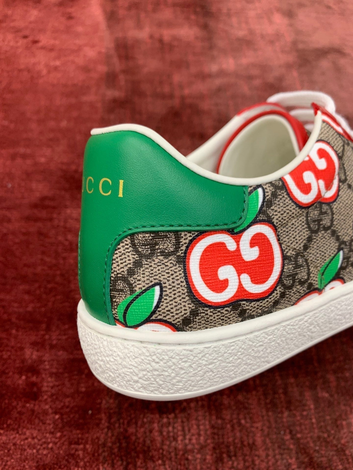 Sneakers & Shoes