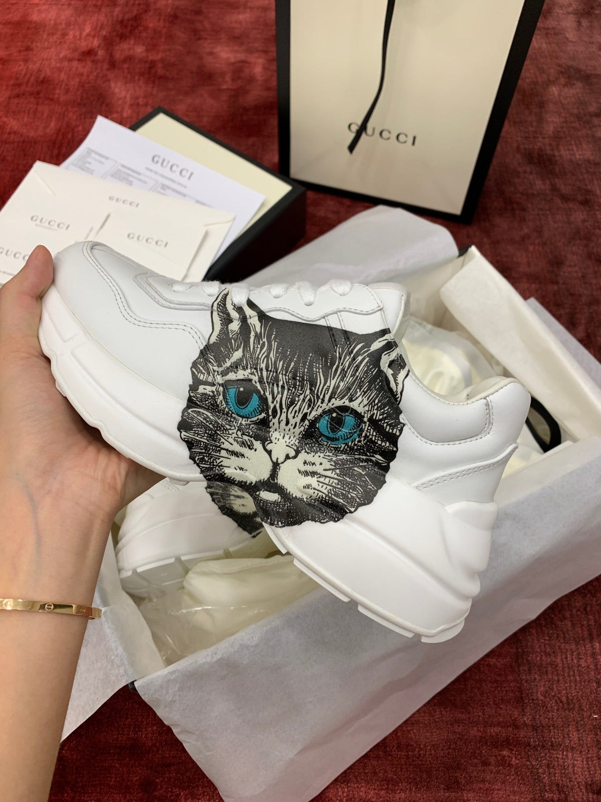 Sneakers & Shoes