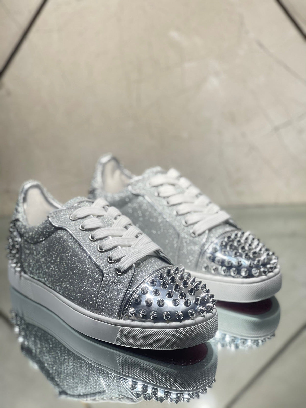 Sneakers & Shoes