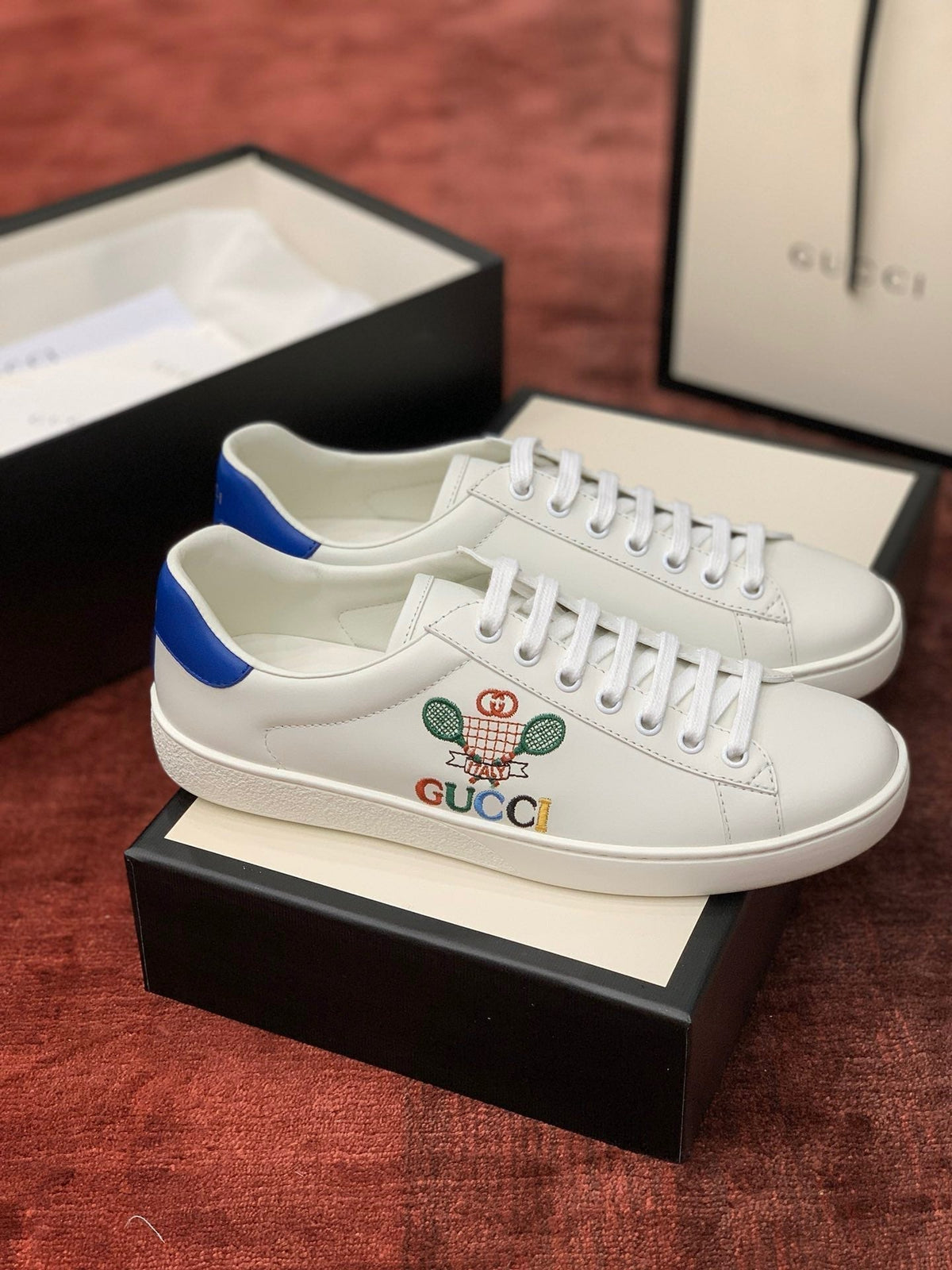 Sneakers & Shoes