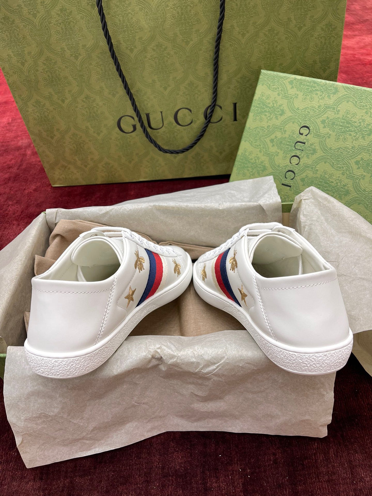 Sneakers & Shoes