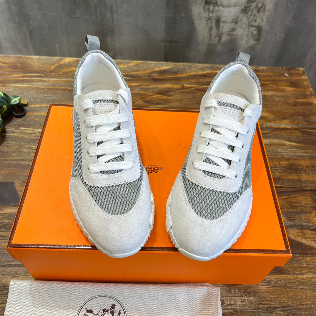 HERM Sneakers