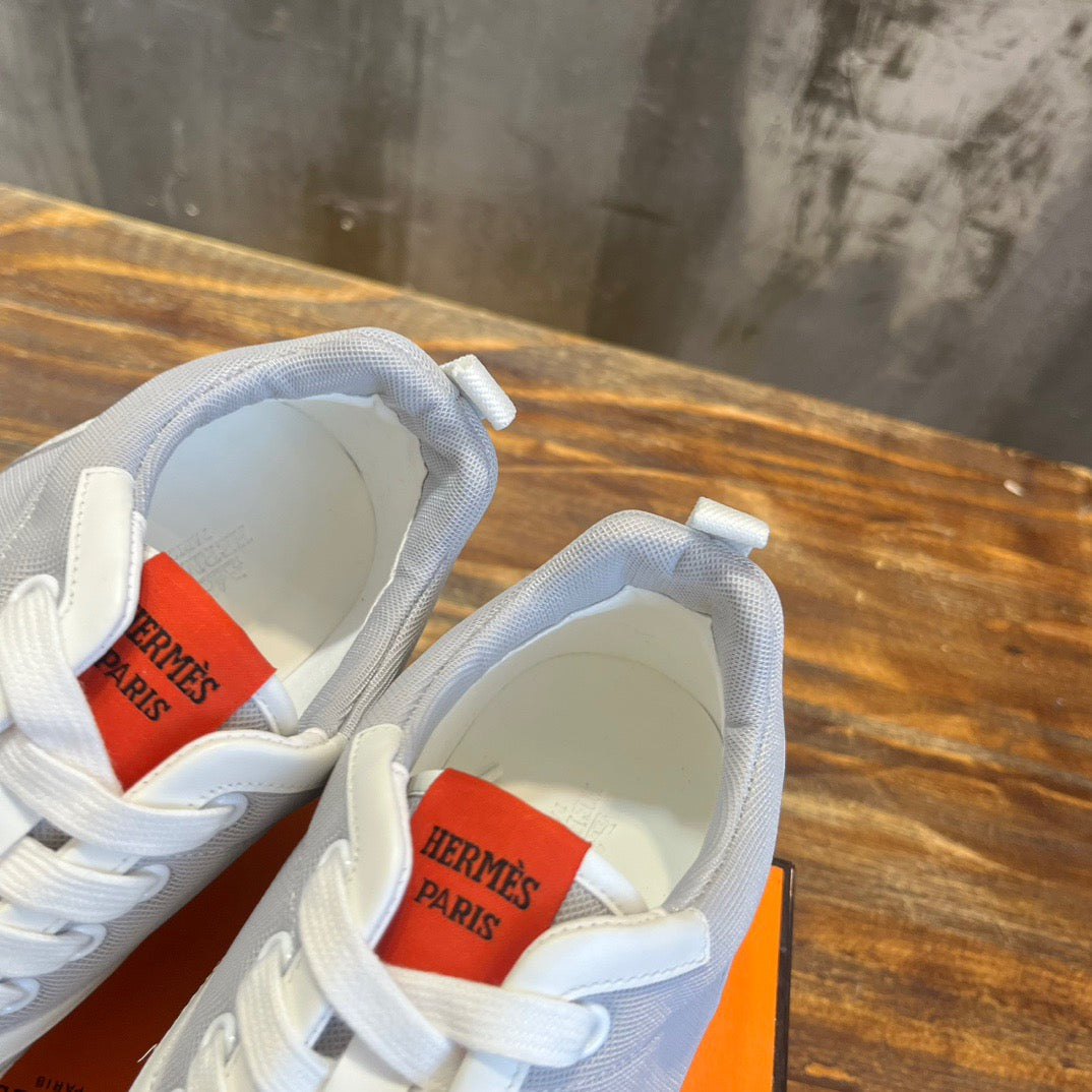 HERM Sneakers