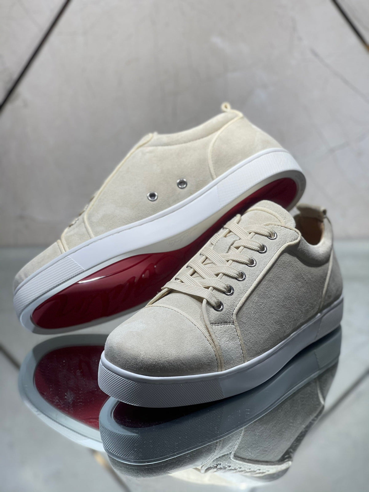 Sneakers & Shoes