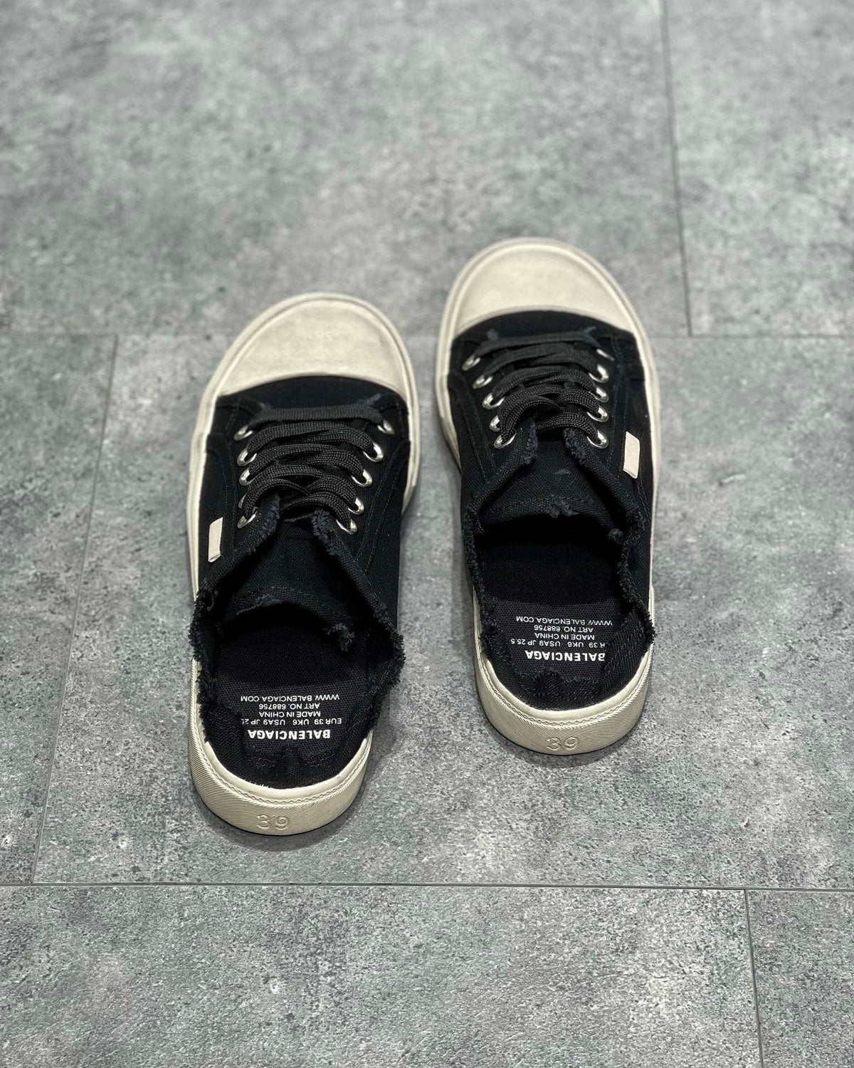 BLCG Sneakers