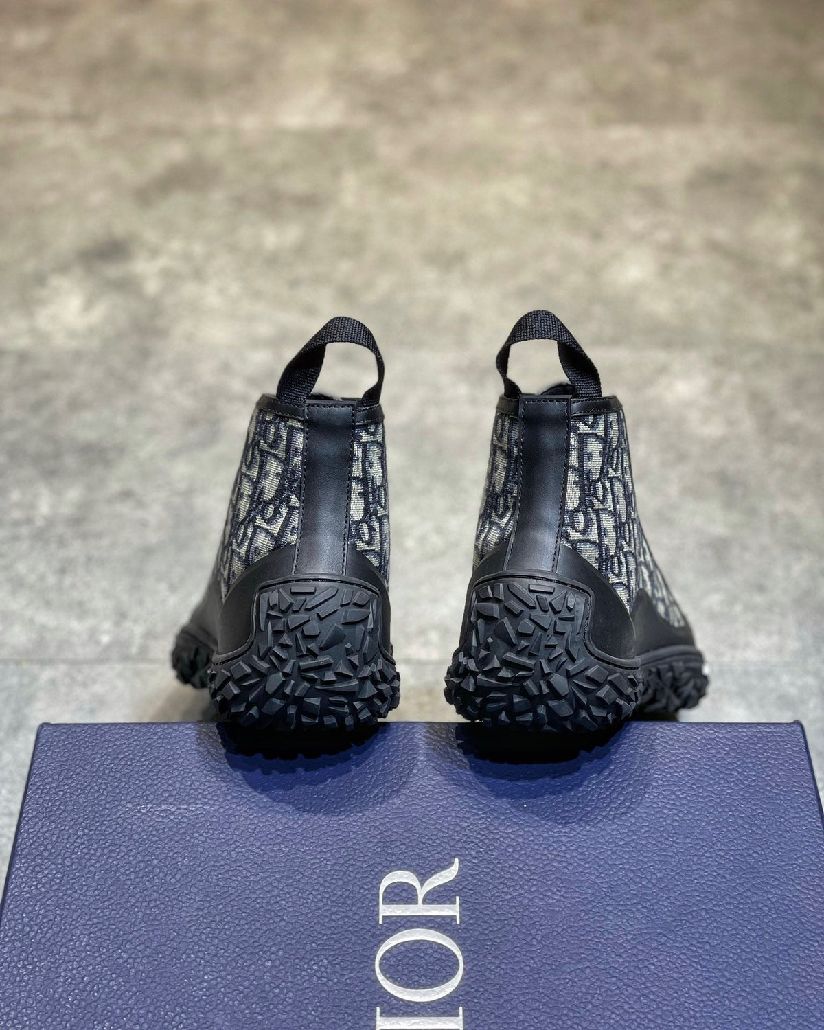 DIO Sneakers