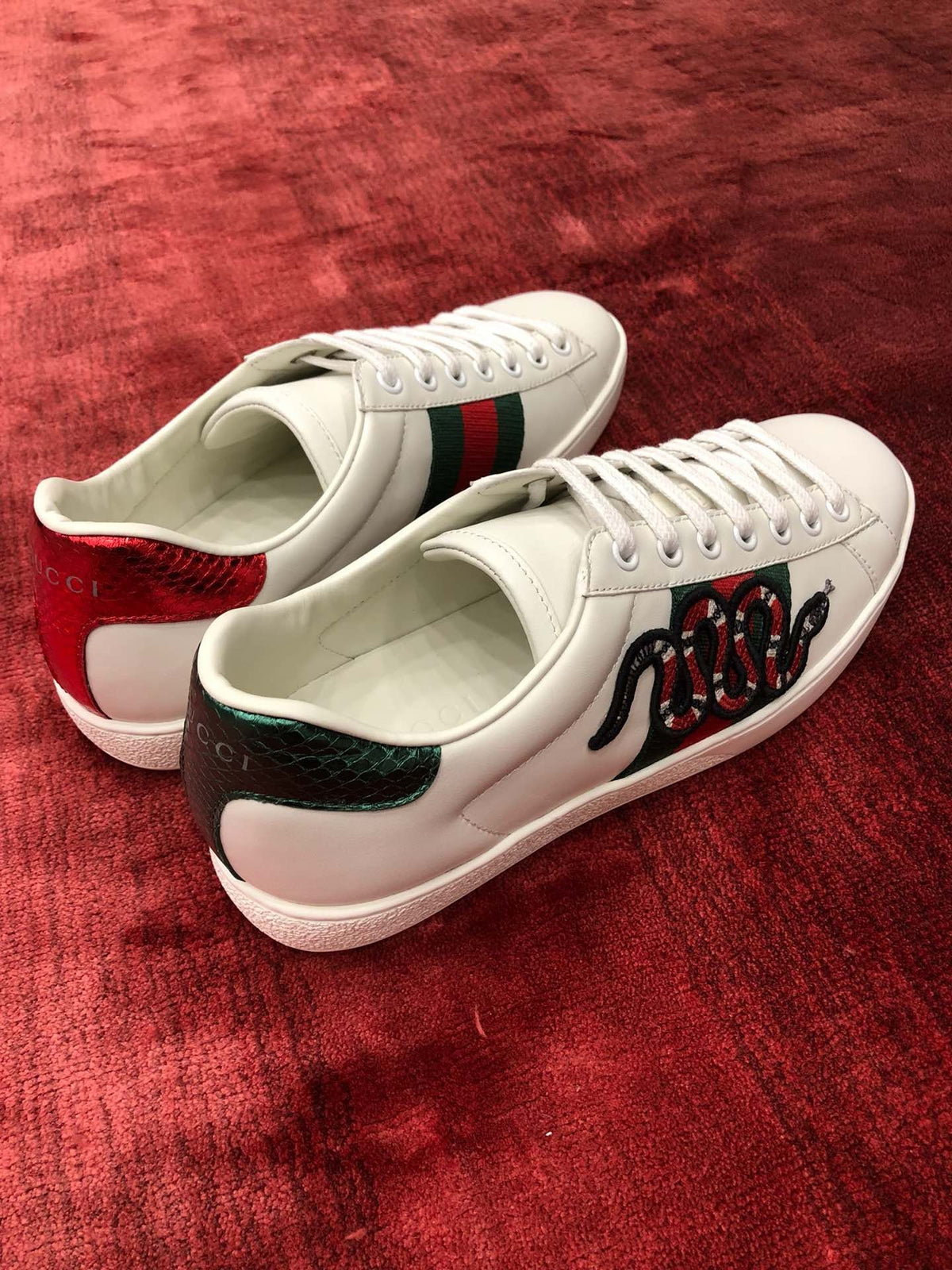 Sneakers & Shoes