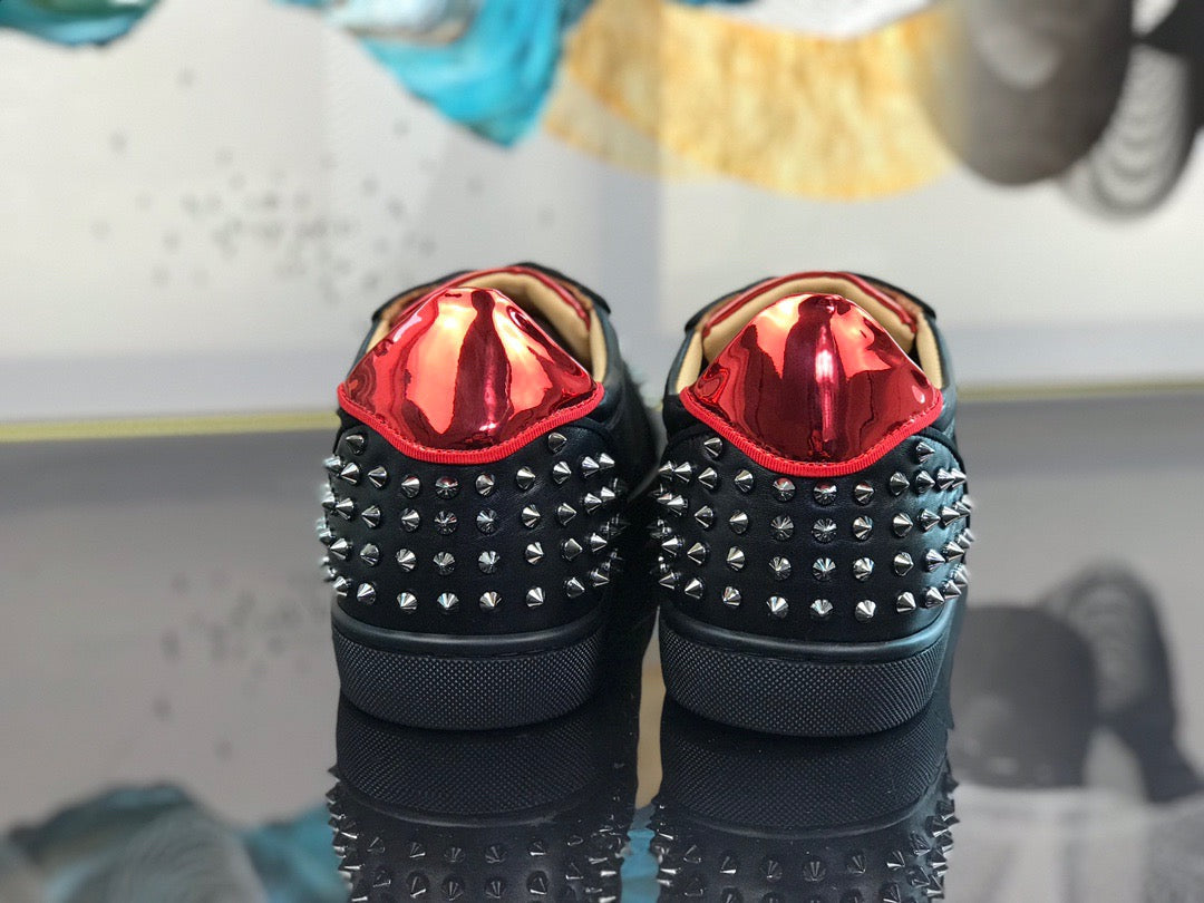 Sneakers & Shoes
