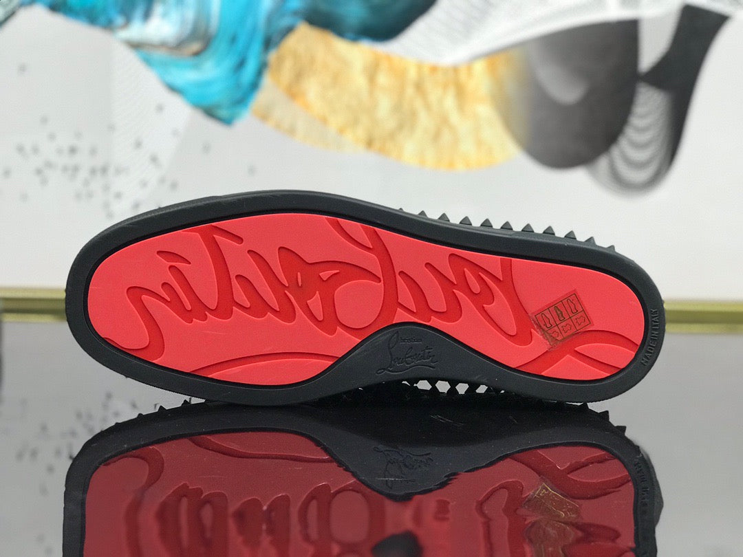 Sneakers & Shoes