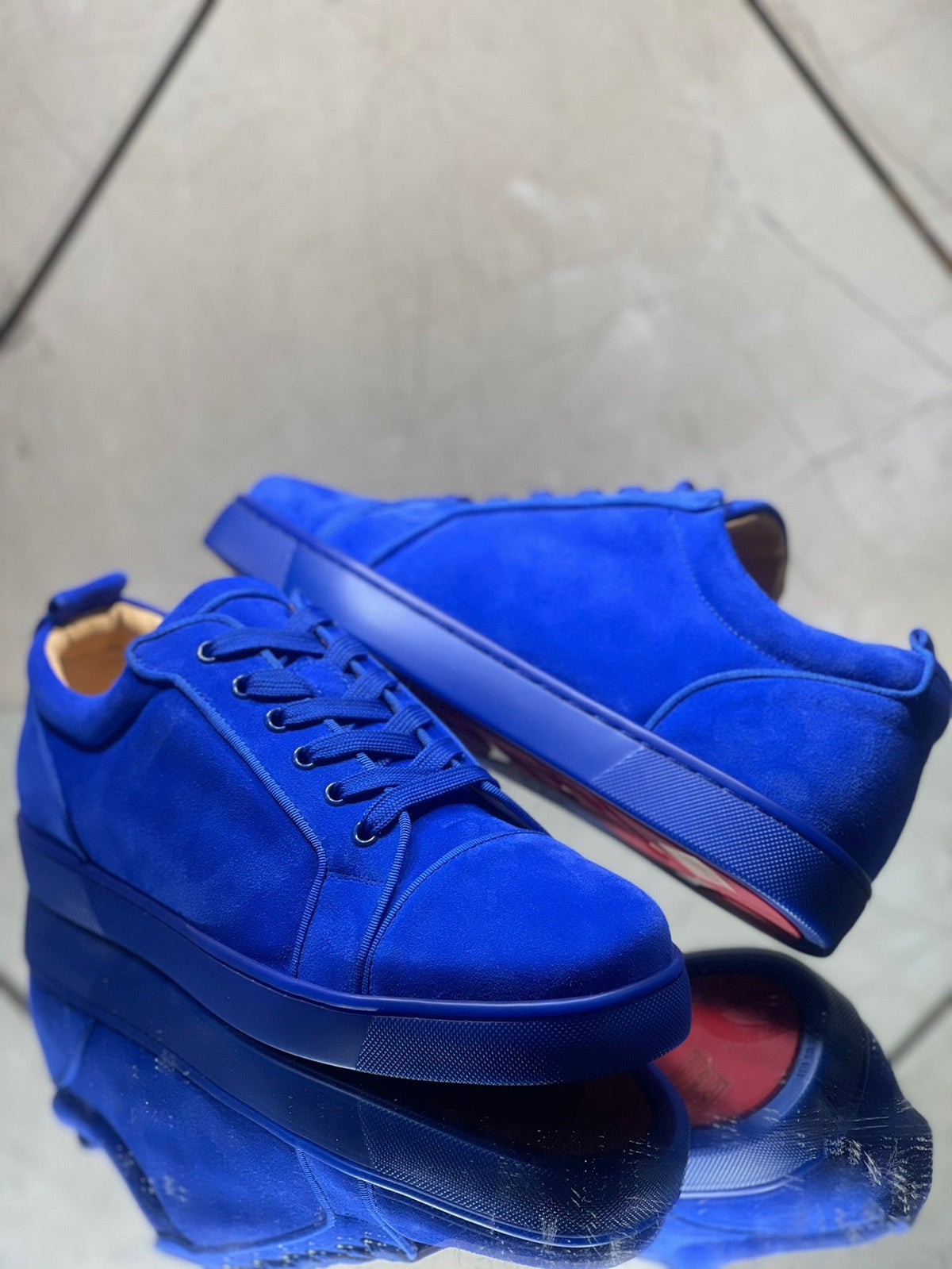 Sneakers & Shoes