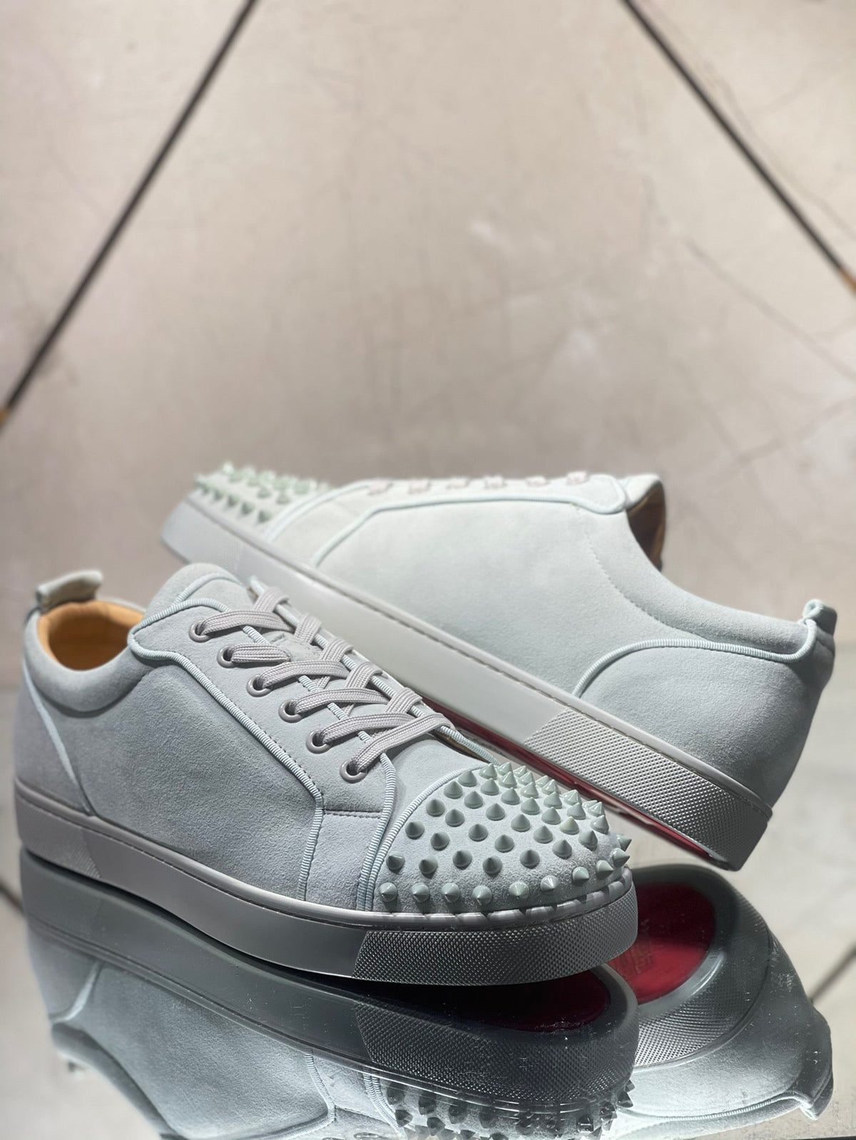 Sneakers & Shoes