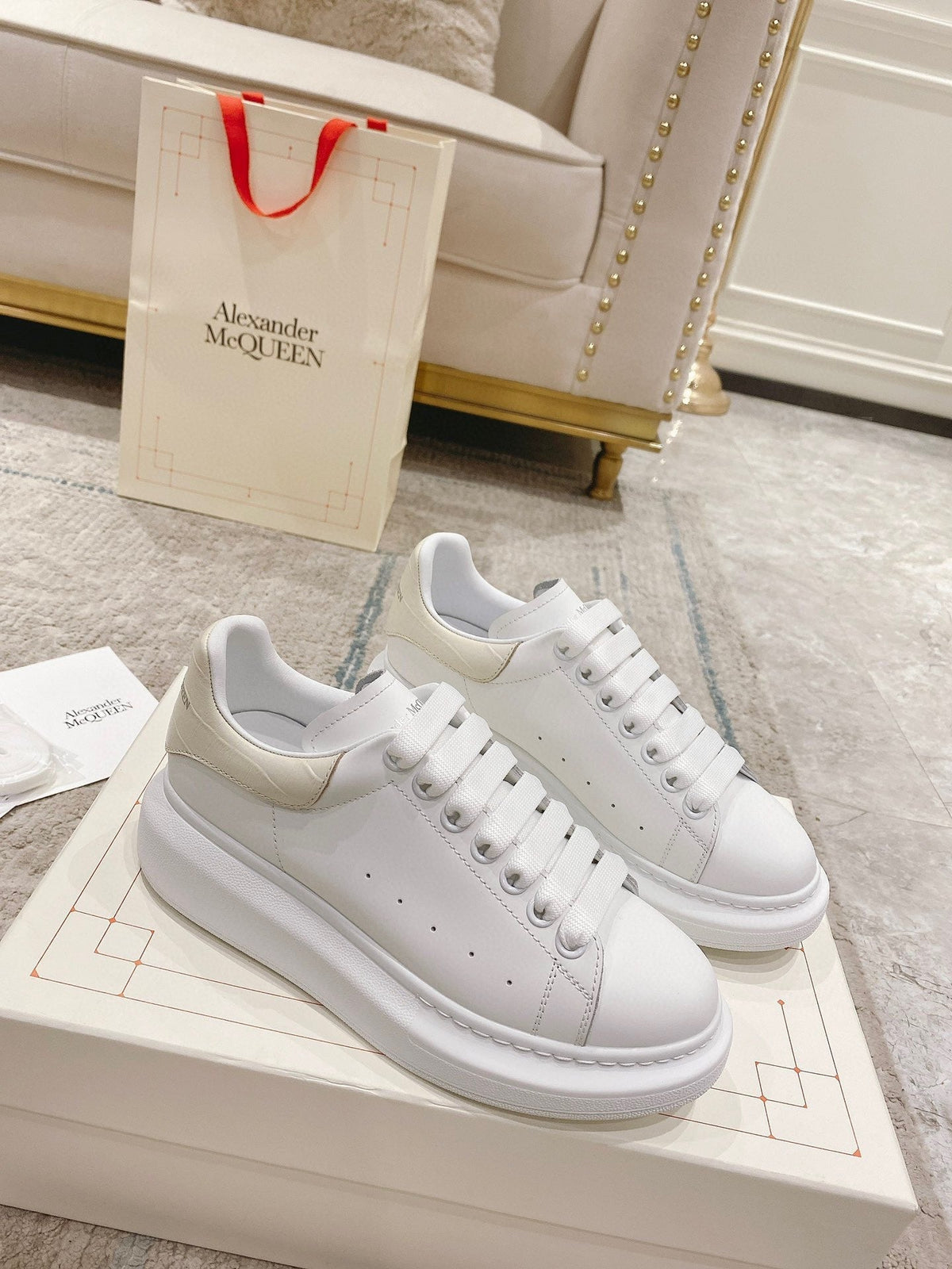 Sneakers & Shoes