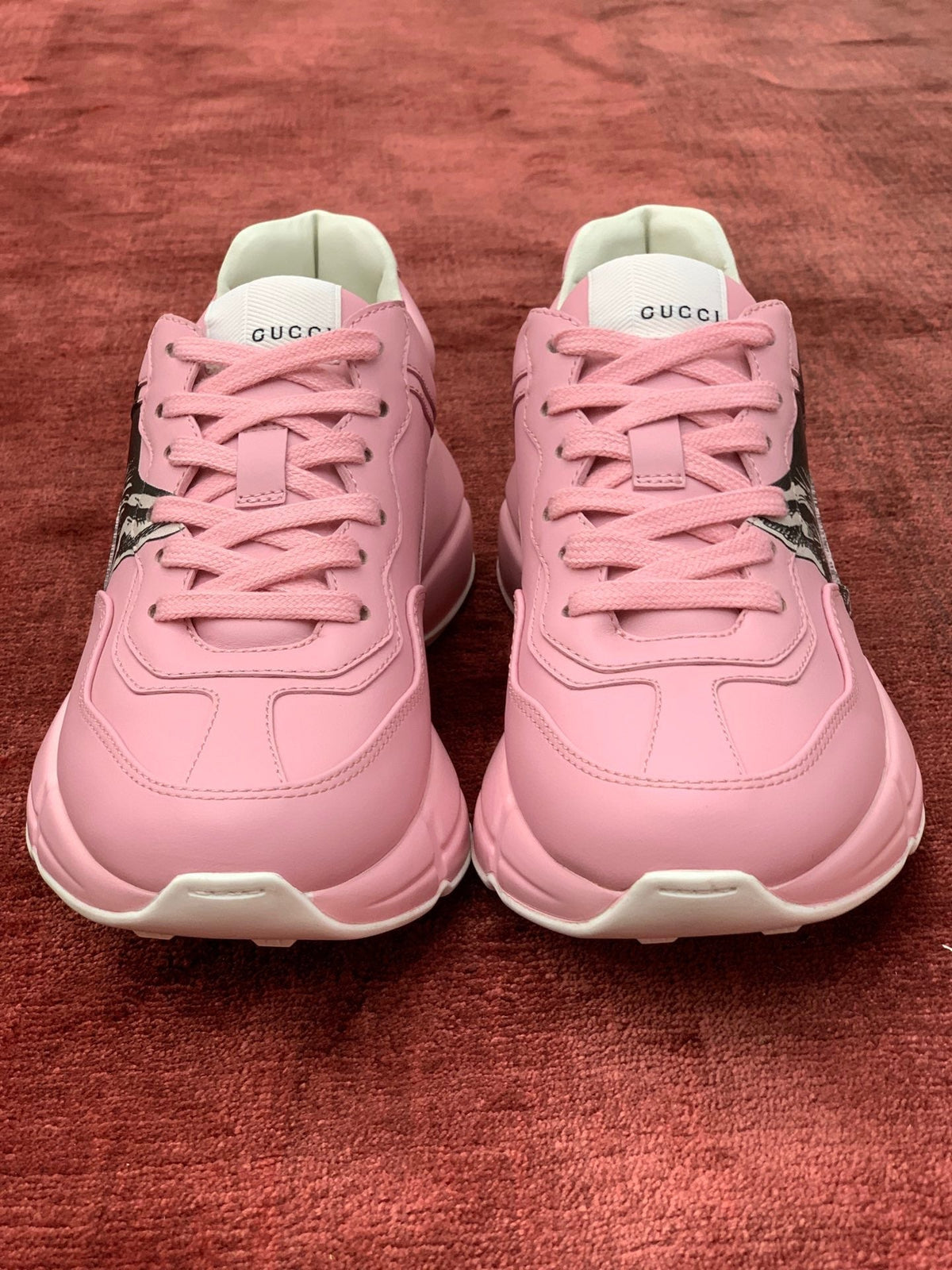 Sneakers & Shoes