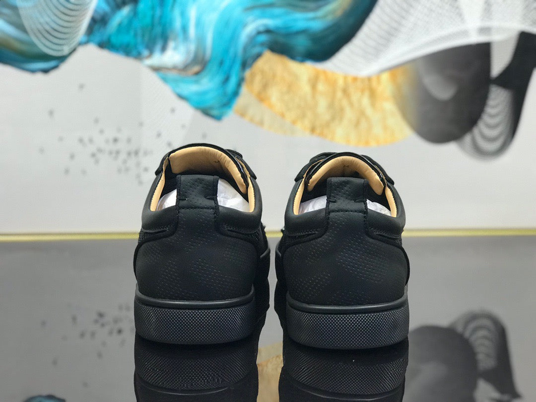 Sneakers & Shoes