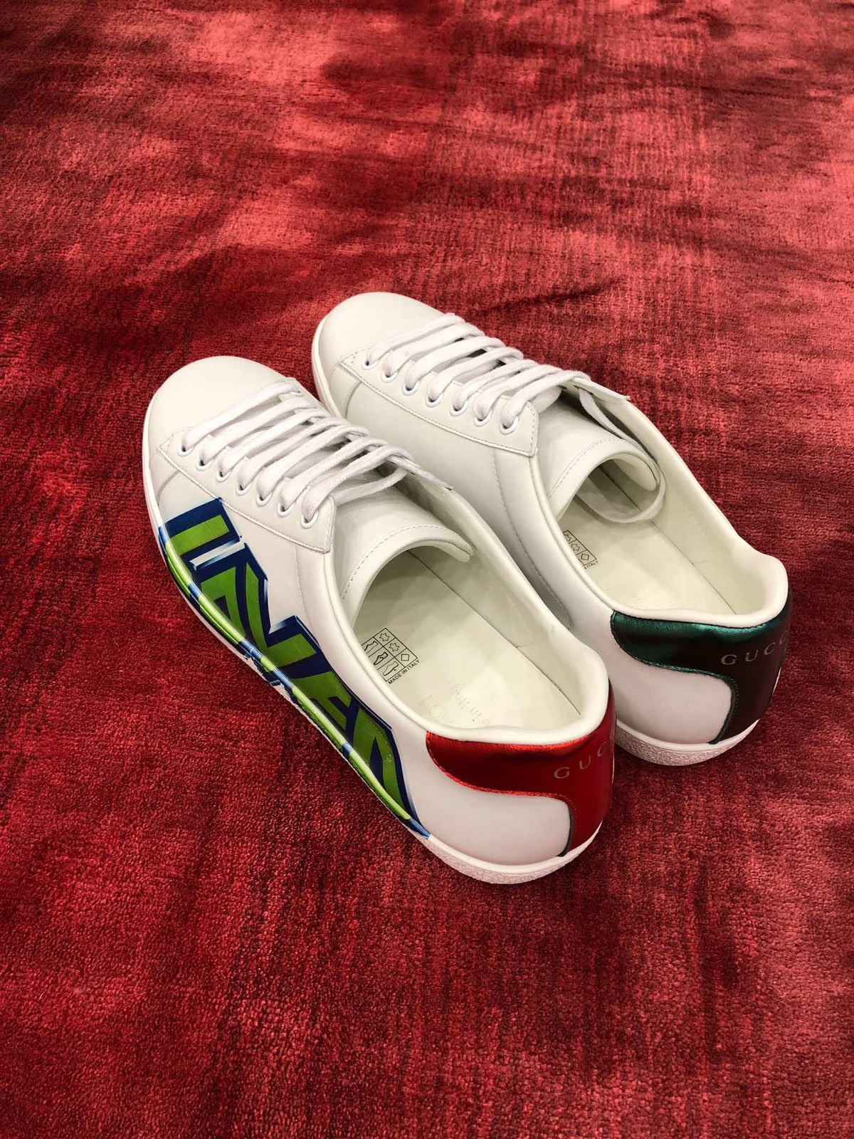 Sneakers & Shoes