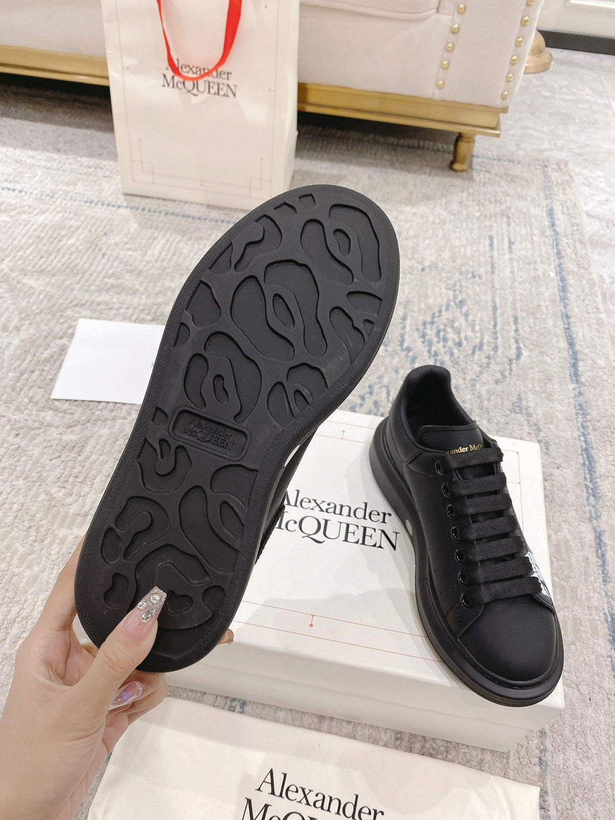 Sneakers & Shoes