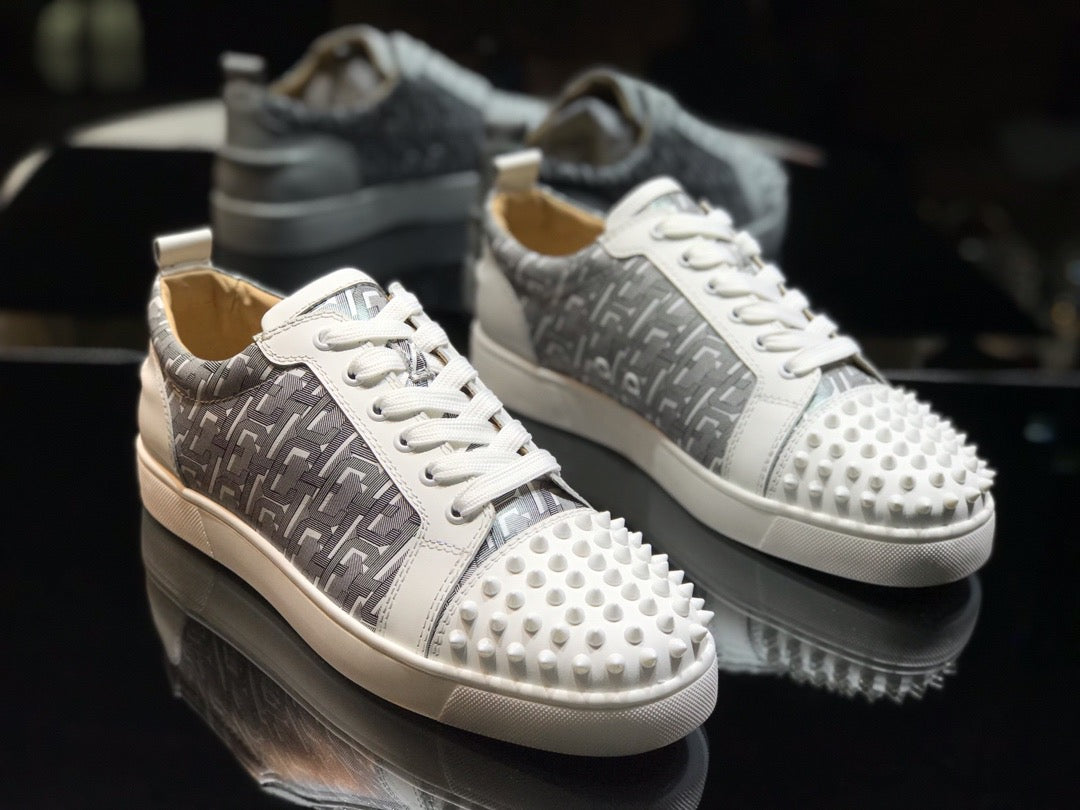 Sneakers & Shoes