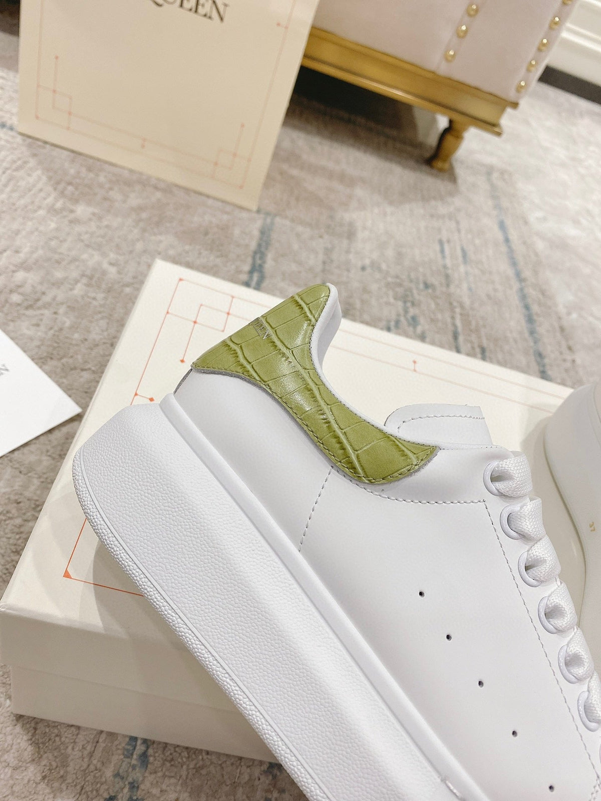 Sneakers & Shoes