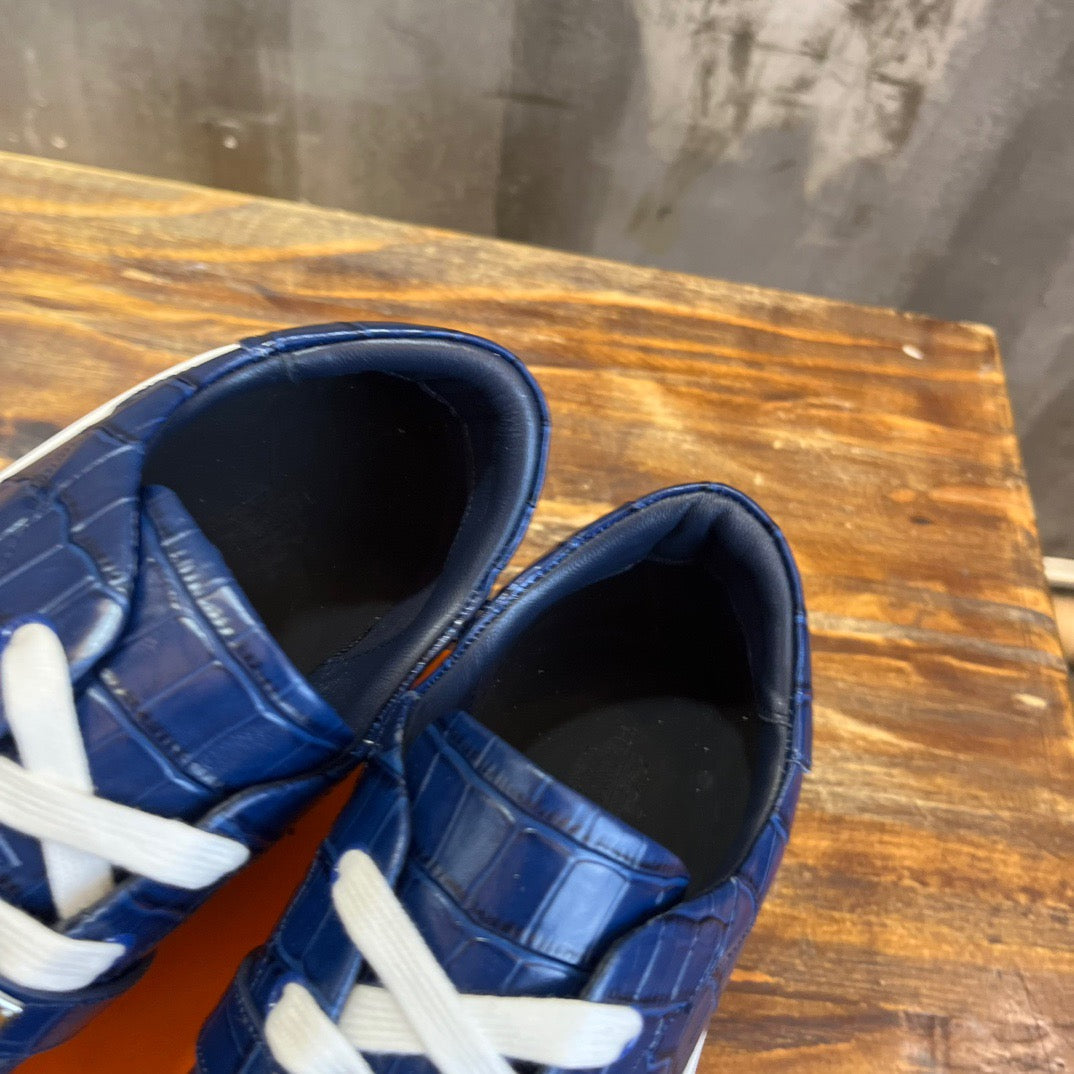 HERM Sneakers