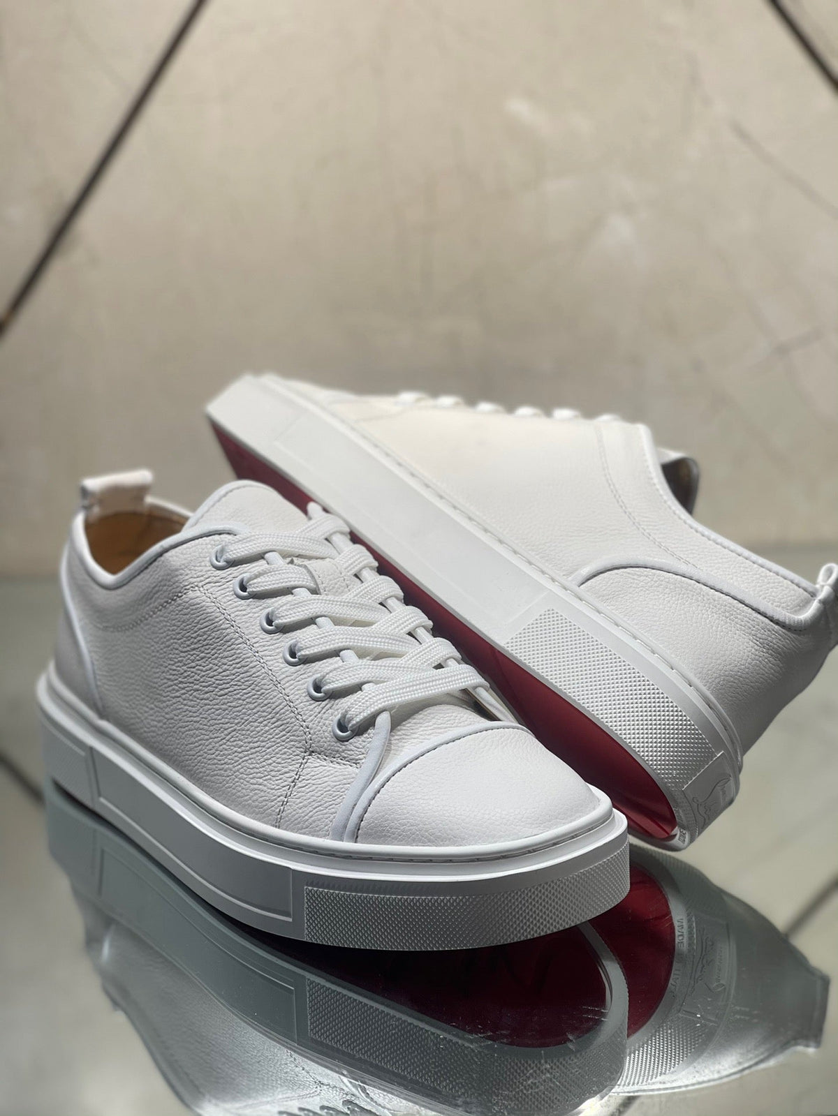 Sneakers & Shoes