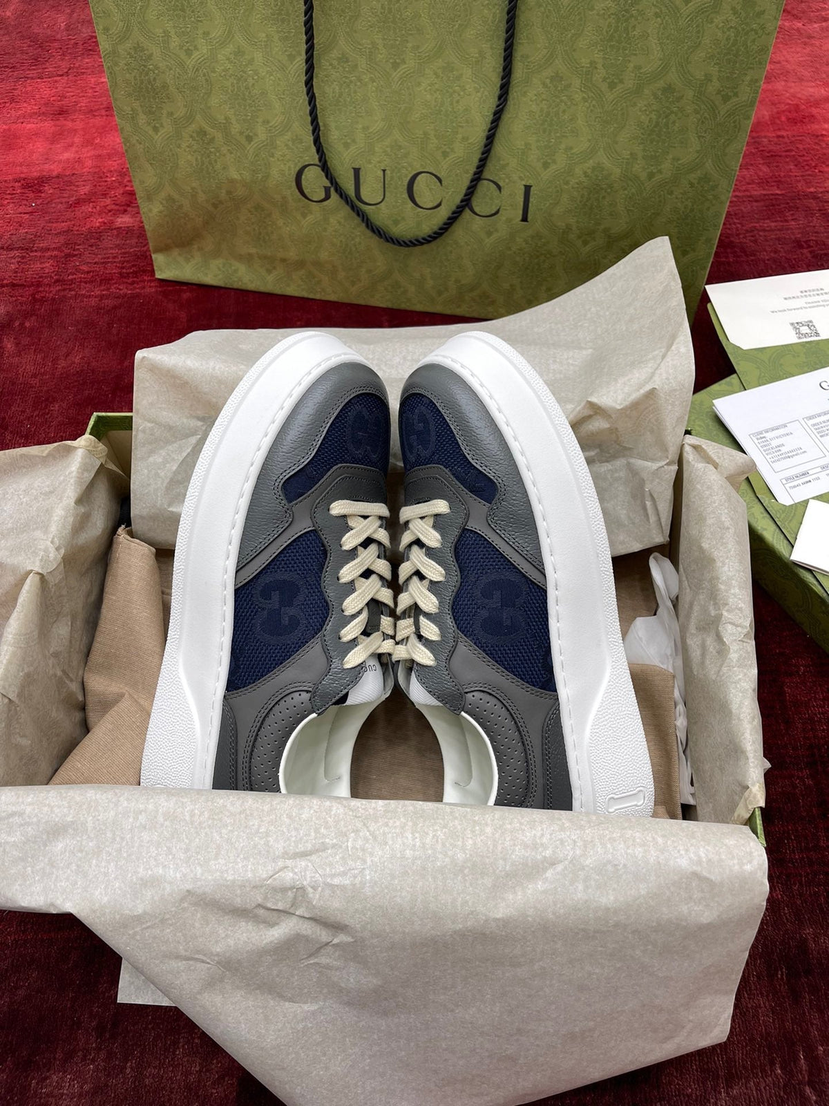 Sneakers & Shoes