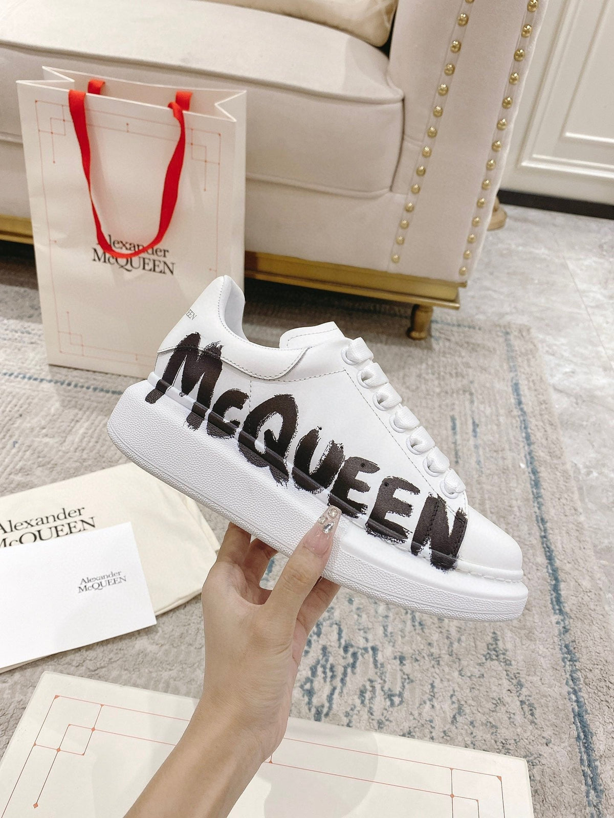 Sneakers & Shoes