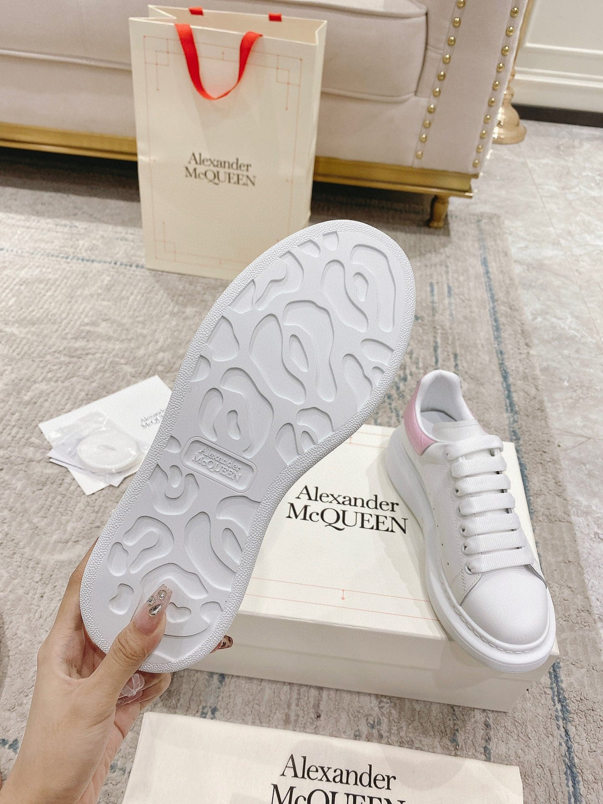 Sneakers & Shoes