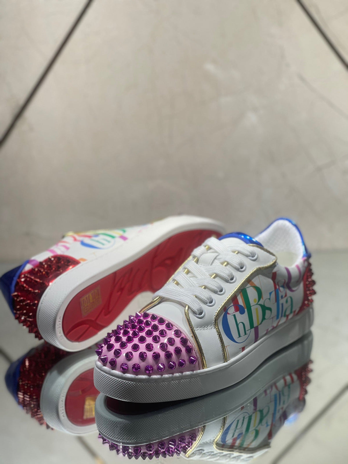 Sneakers & Shoes
