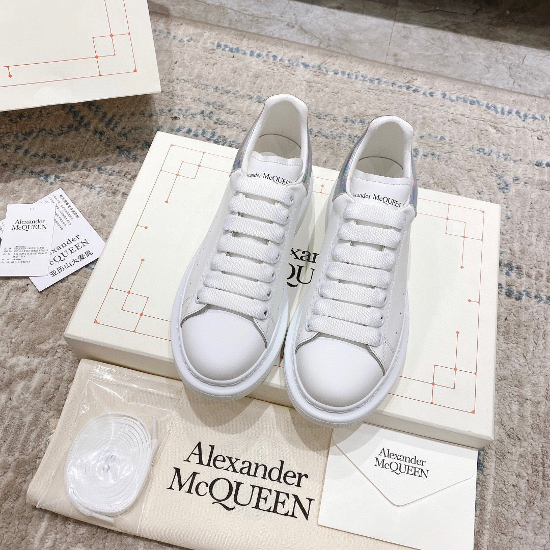 Sneakers & Shoes