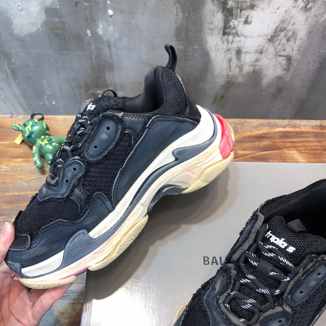 BLCG Sneakers