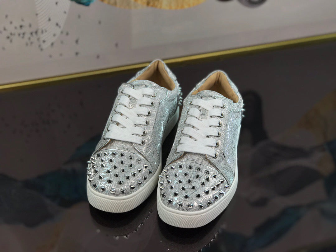 Sneakers & Shoes