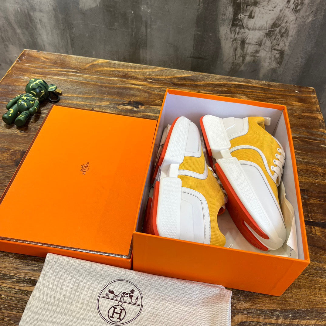 HERM Sneakers