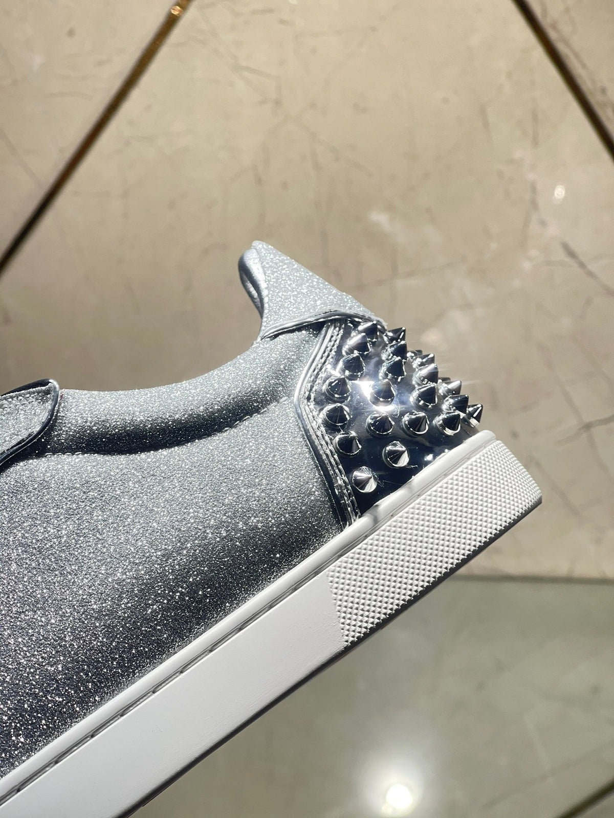 Sneakers & Shoes