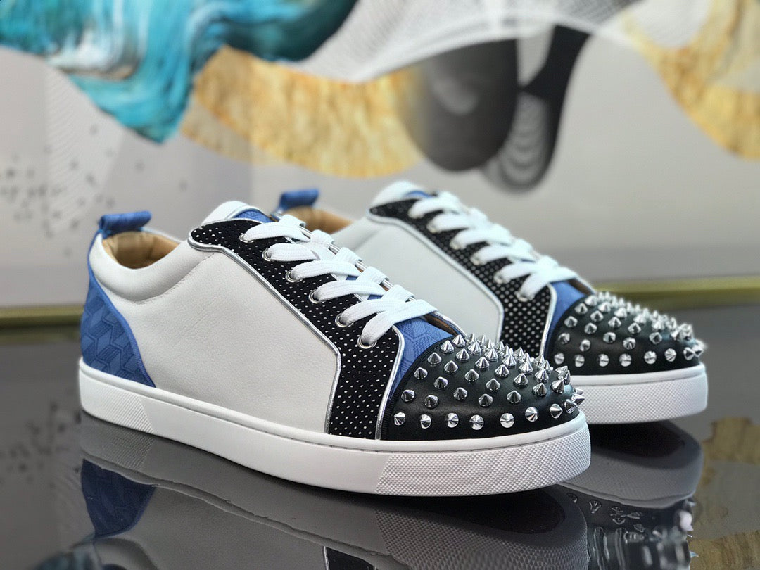 Sneakers & Shoes