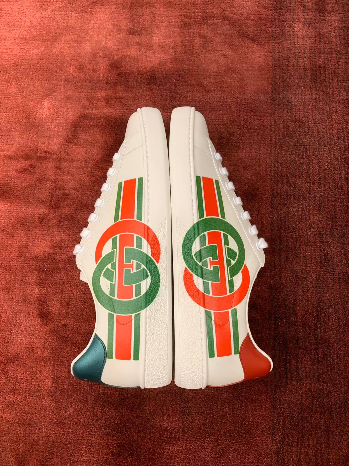 Sneakers & Shoes