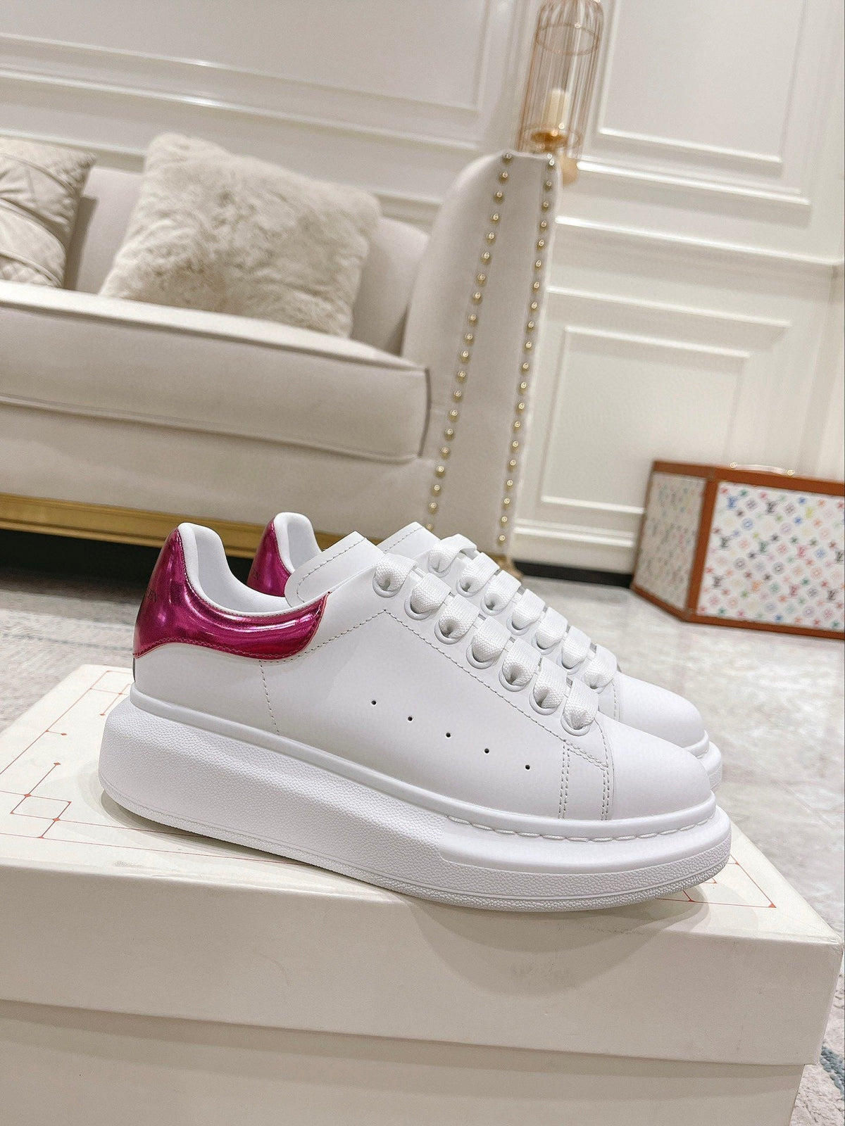 Sneakers & Shoes