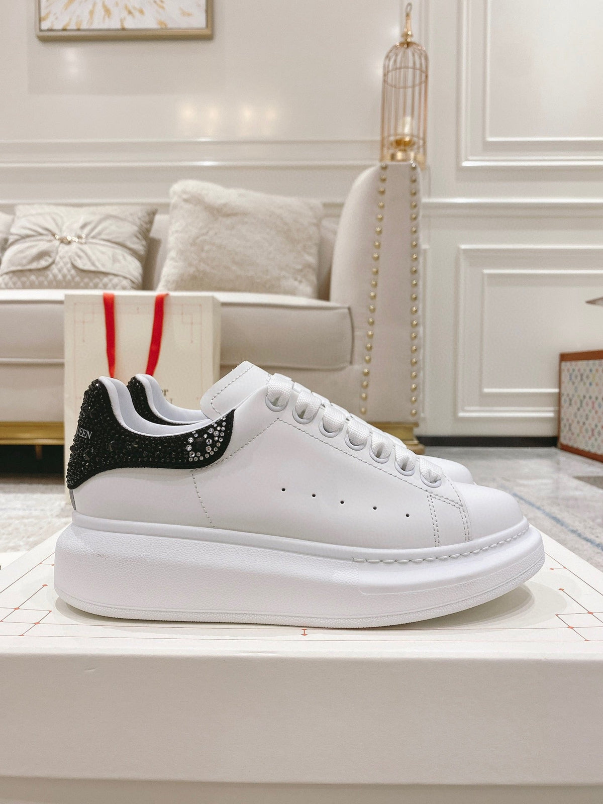 Sneakers & Shoes