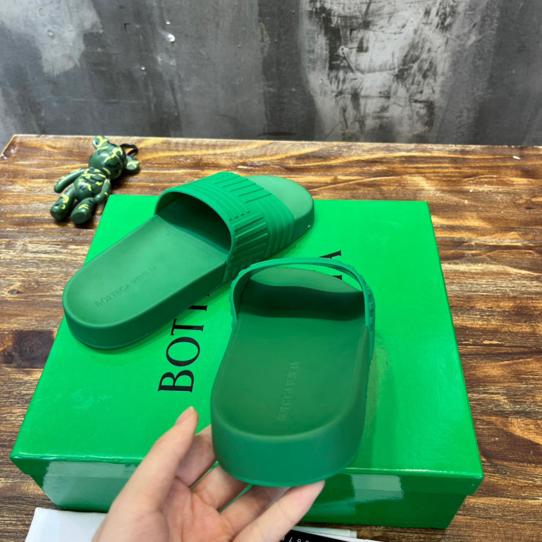 BV Sandals
