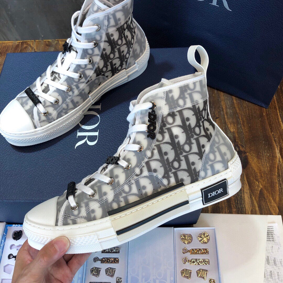 DIO Sneakers