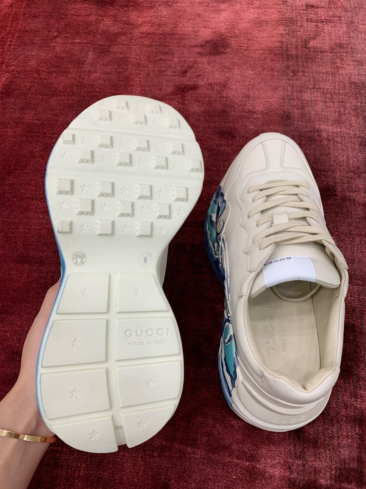 Sneakers & Shoes
