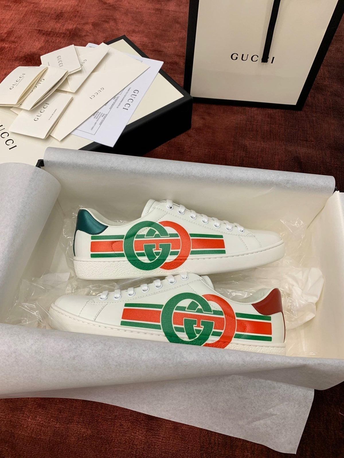 Sneakers & Shoes