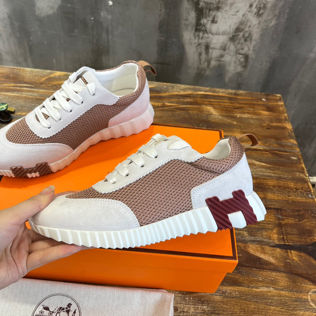HERM Sneakers