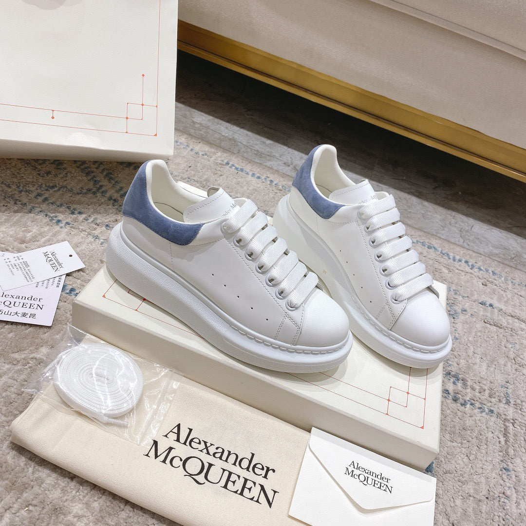 Sneakers & Shoes