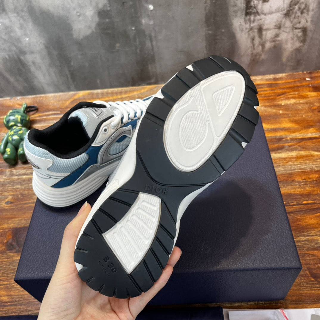 DIO Sneakers