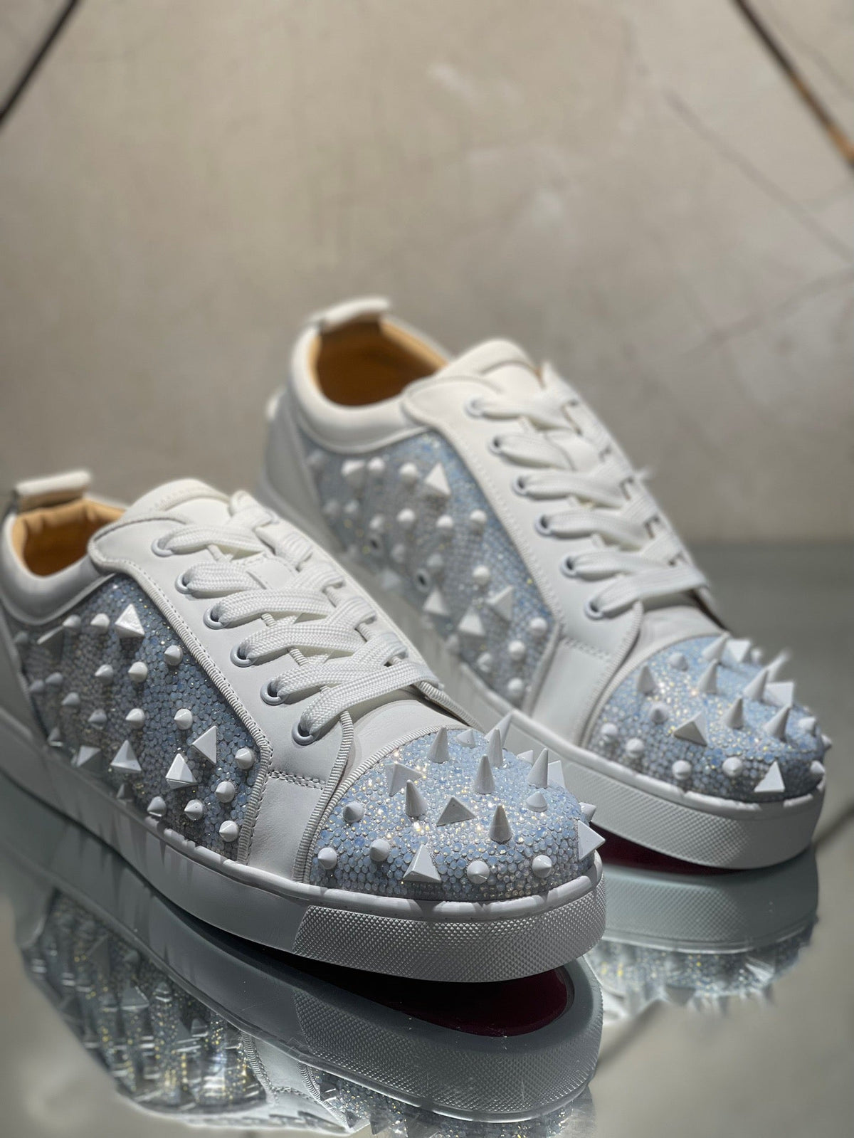 Sneakers & Shoes