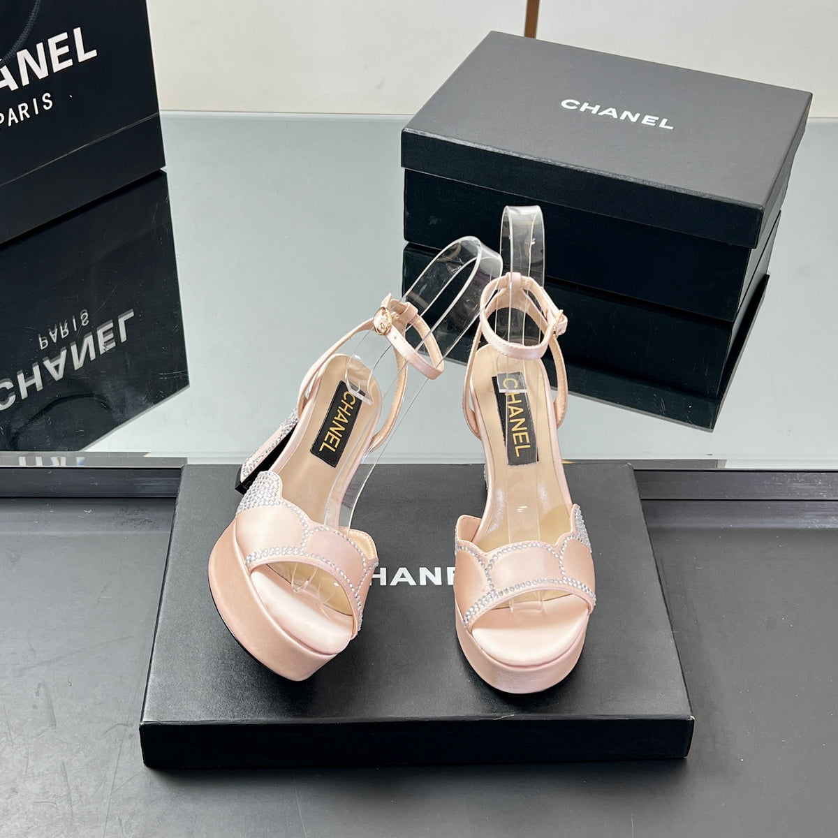 HIGH HEELS SANDAL 90 MM IN APRICOT PINK CALFSKIN AND STONE