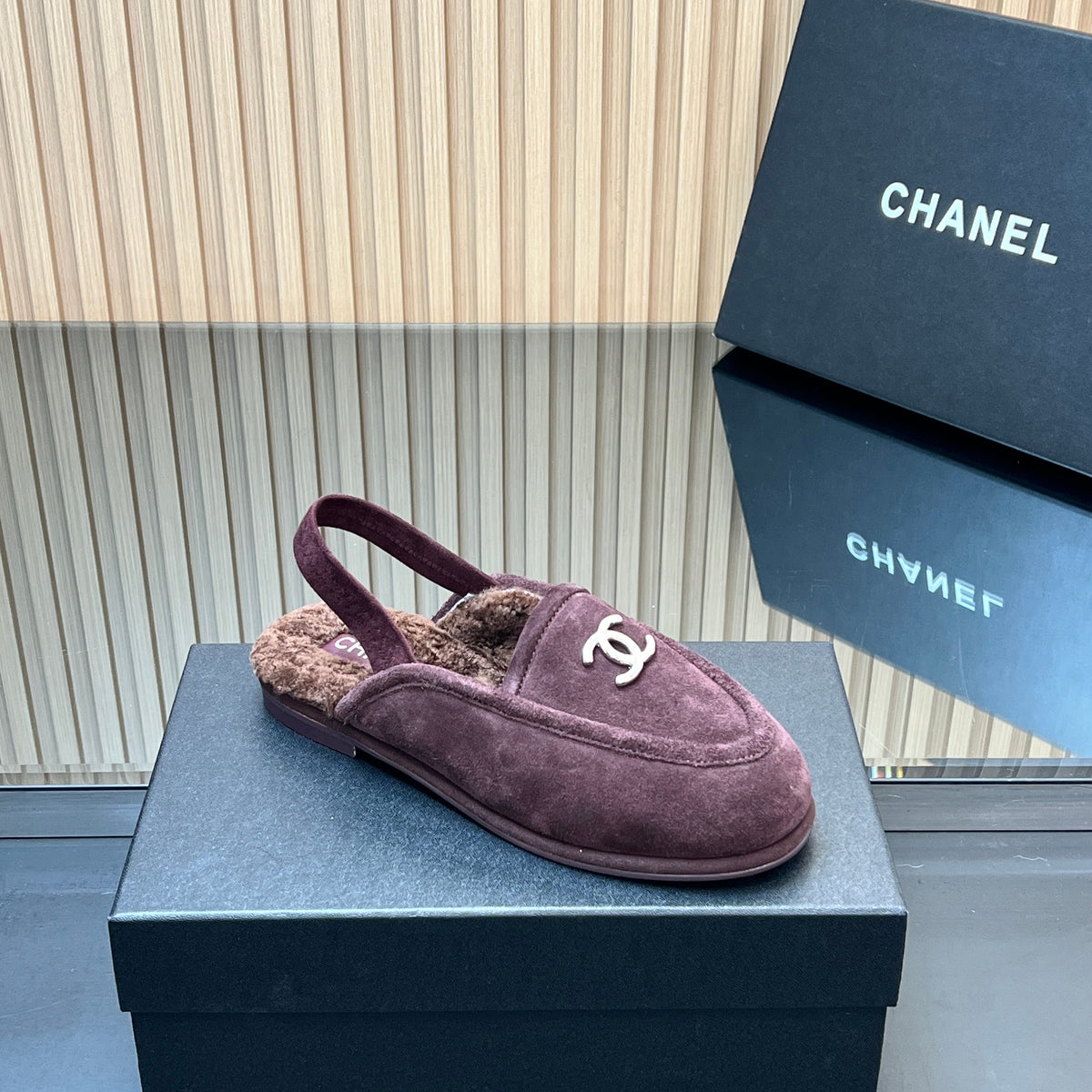 CHANEL 25S BACK STRAP MULE 15MM IN DARK PURPLE SUEDE AND WOOL GOLD HARDWRE