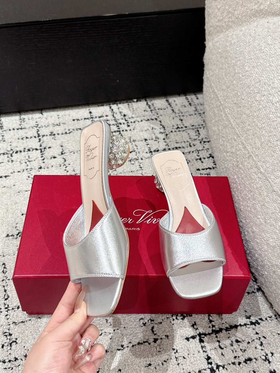ROGER VIVIER 25S CRYSTAL HEEL MULE IN SILVER CALFSKIN