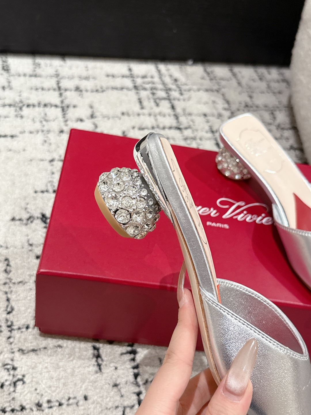ROGER VIVIER 25S CRYSTAL HEEL MULE IN SILVER CALFSKIN