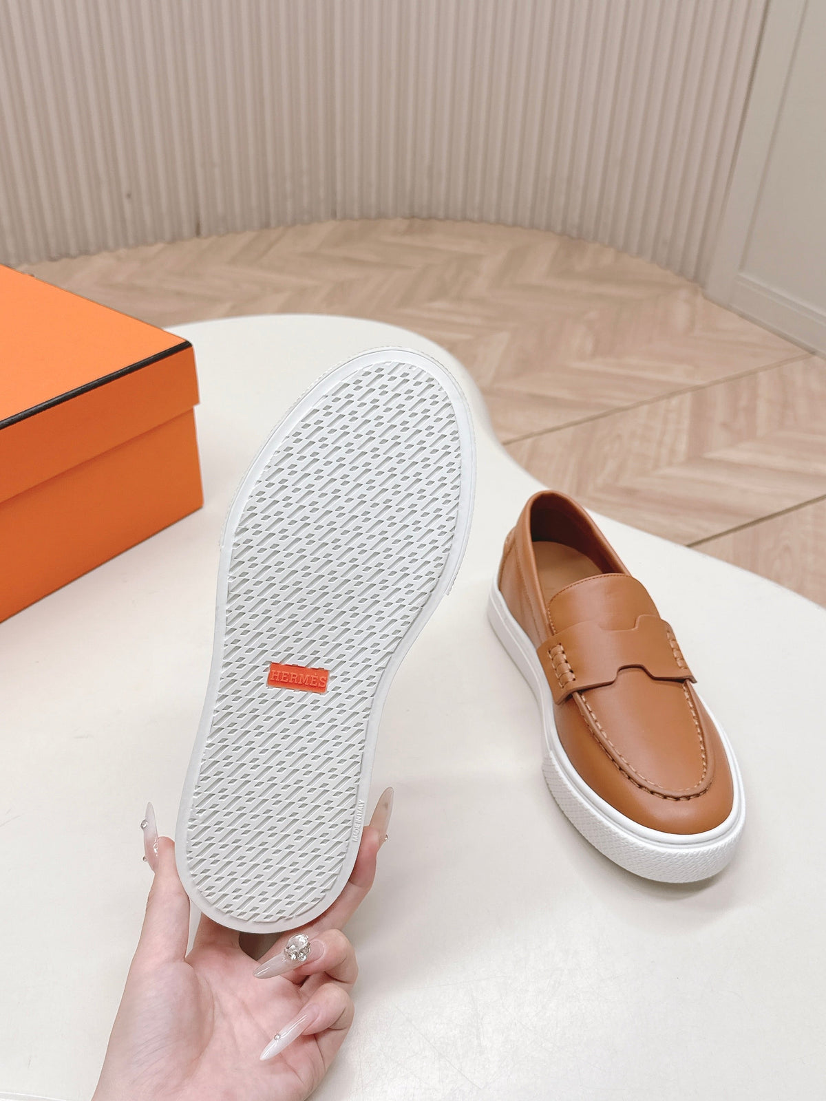 HM 25S SLIP-ON IN BROWN LAMBSKIN